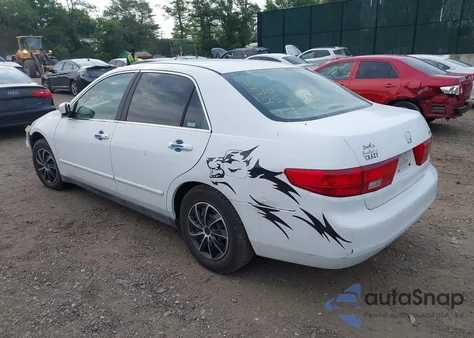 2005 Honda Accord 2.4 Lx z USA, uszkodzony, nr VIN 1HGCM56435A032839